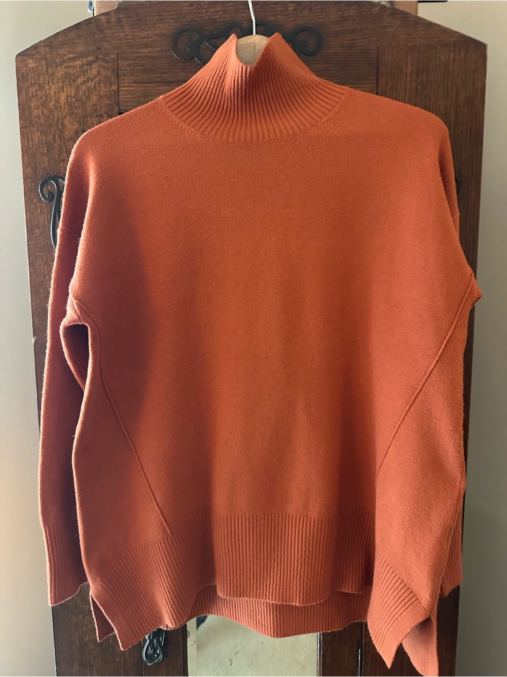 French Connection Women's Oversized Rust Turtleneck Sweater Size Small